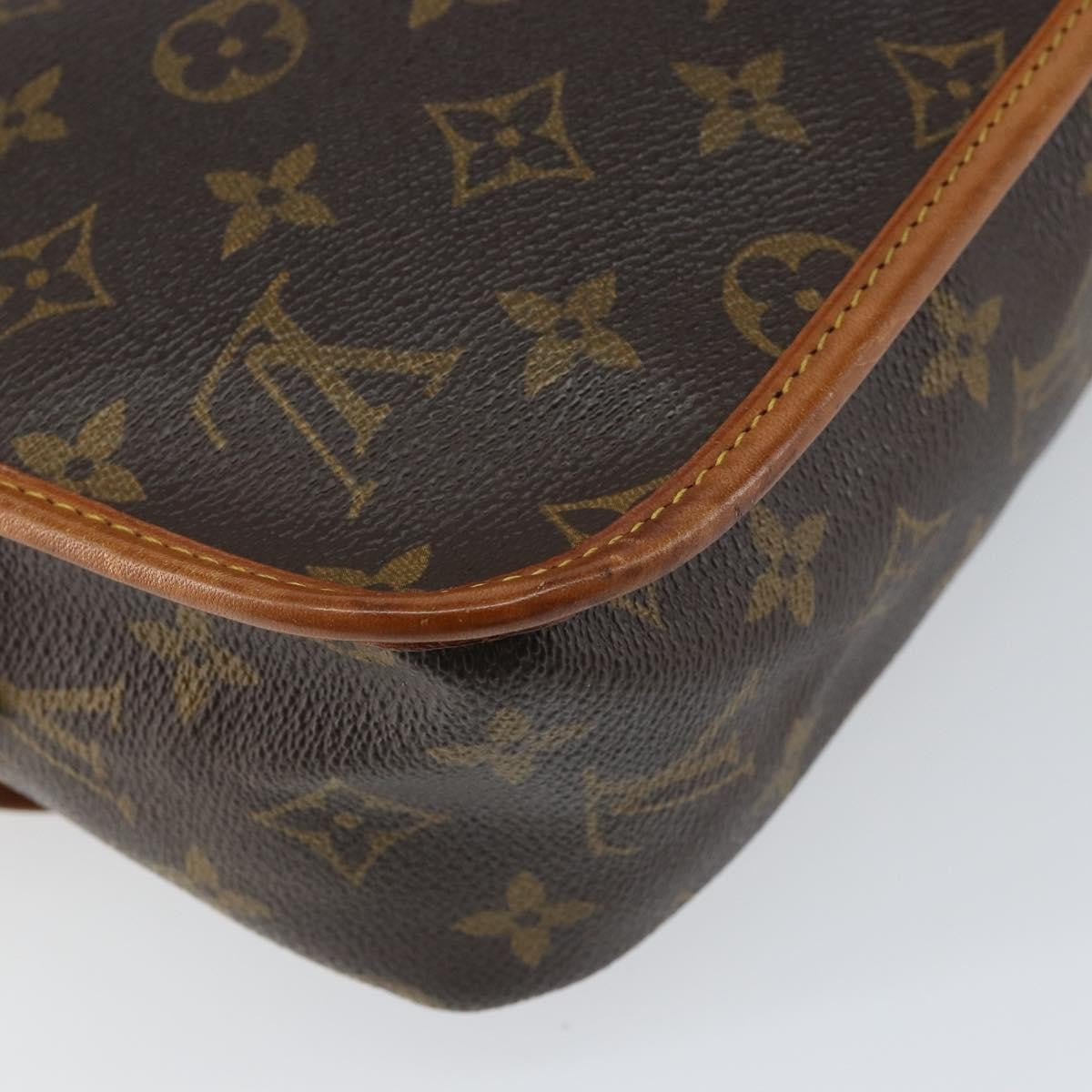 Louis Vuitton Sac Gibeciere Messenger Bag Monogram Canvas Brown Canvas Shoulder Bag Bag (Pre-Owned)