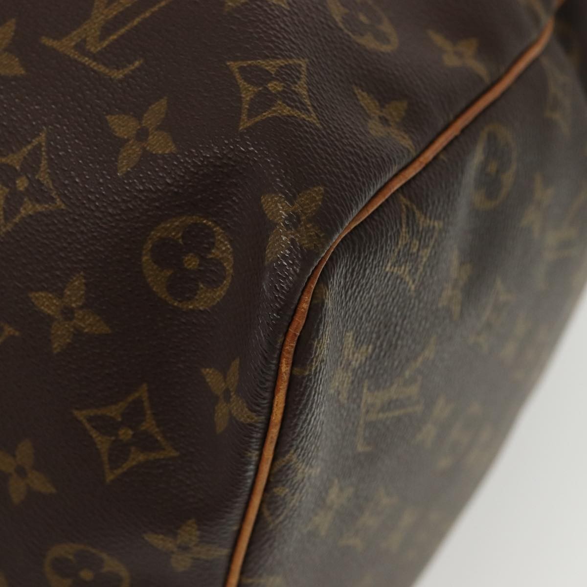 Louis Vuitton Keepall Bag Monogram Canvas Brown Canvas Travel Bag Bag (Pre-Owned)