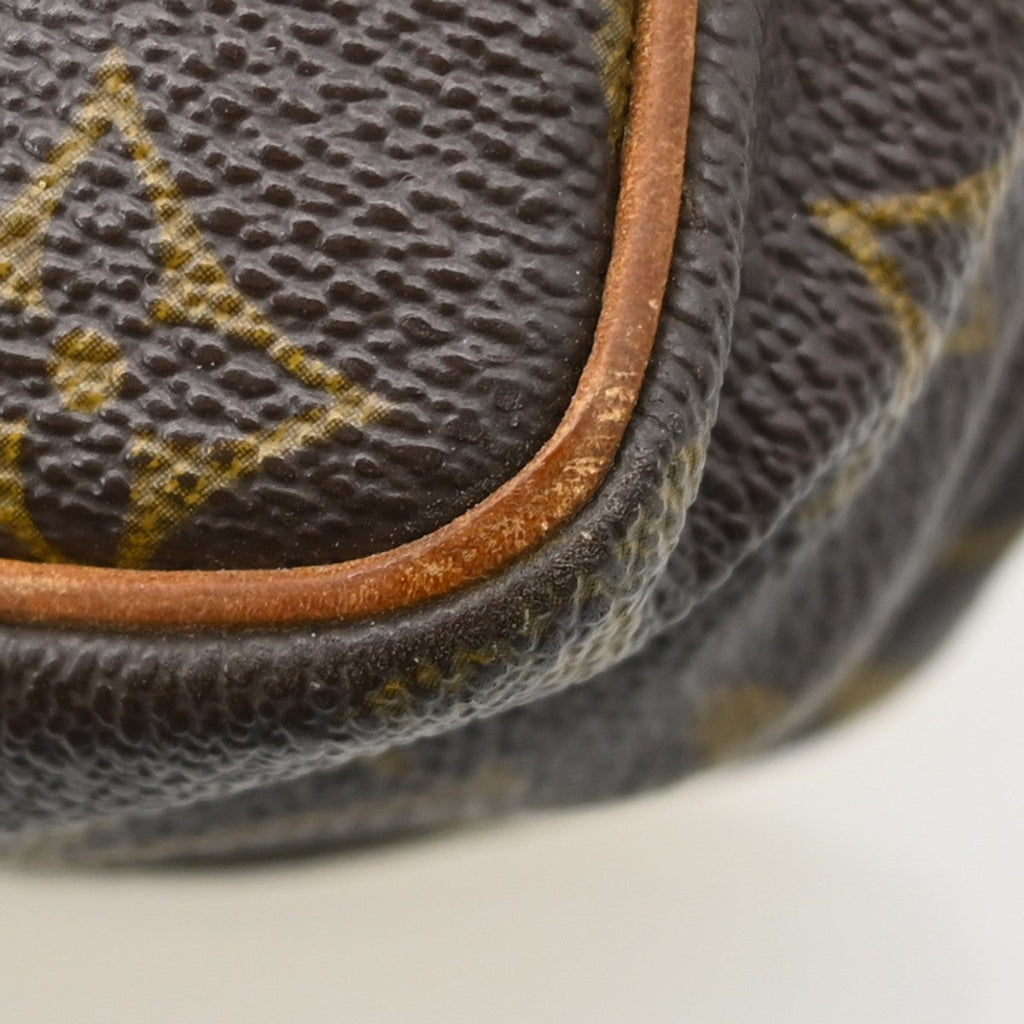 Louis Vuitton Amazone Bag Monogram Canvas Brown Canvas Shoulder Bag Bag (Pre-Owned)