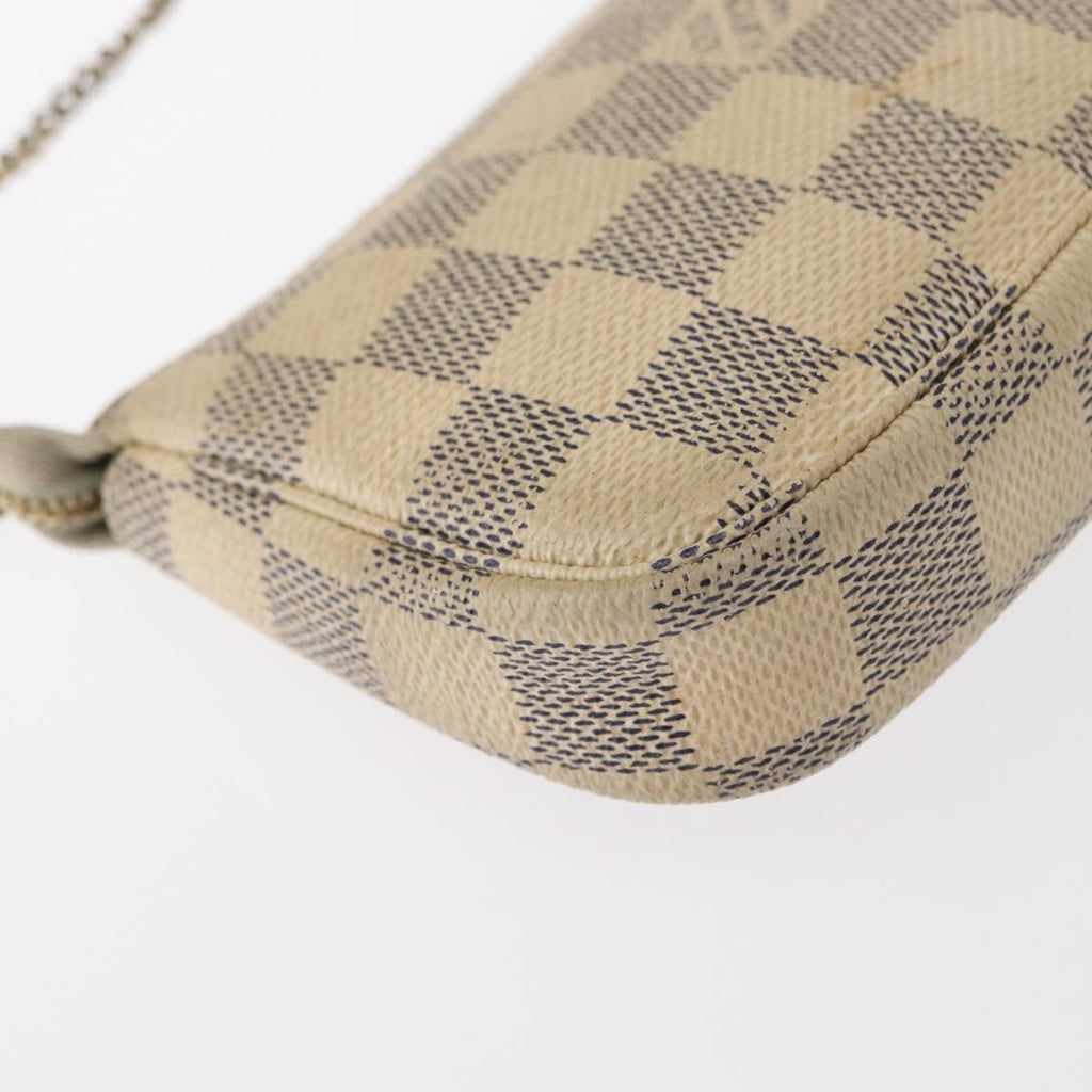 Louis Vuitton Mini Pochette Accessoires Damier Canvas White Canvas Clutche & Pouche Bag (Pre-Owned)