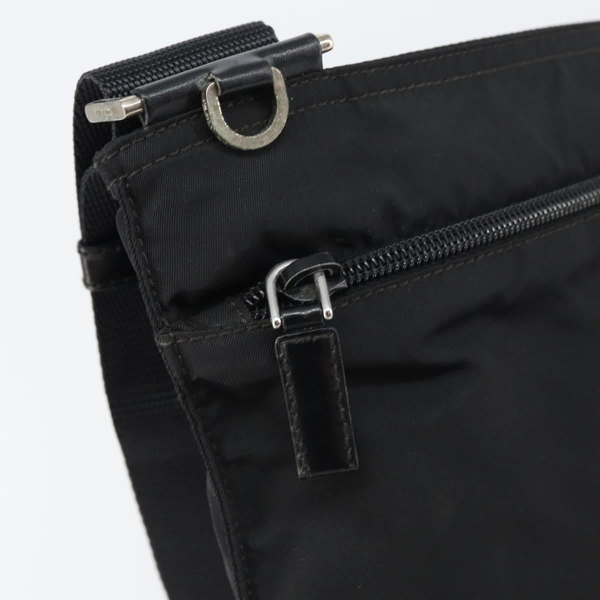 Prada Front Pocket Messenger Bag Tessuto Black Nylon Shoulder Bag Bag (Pre-Owned)