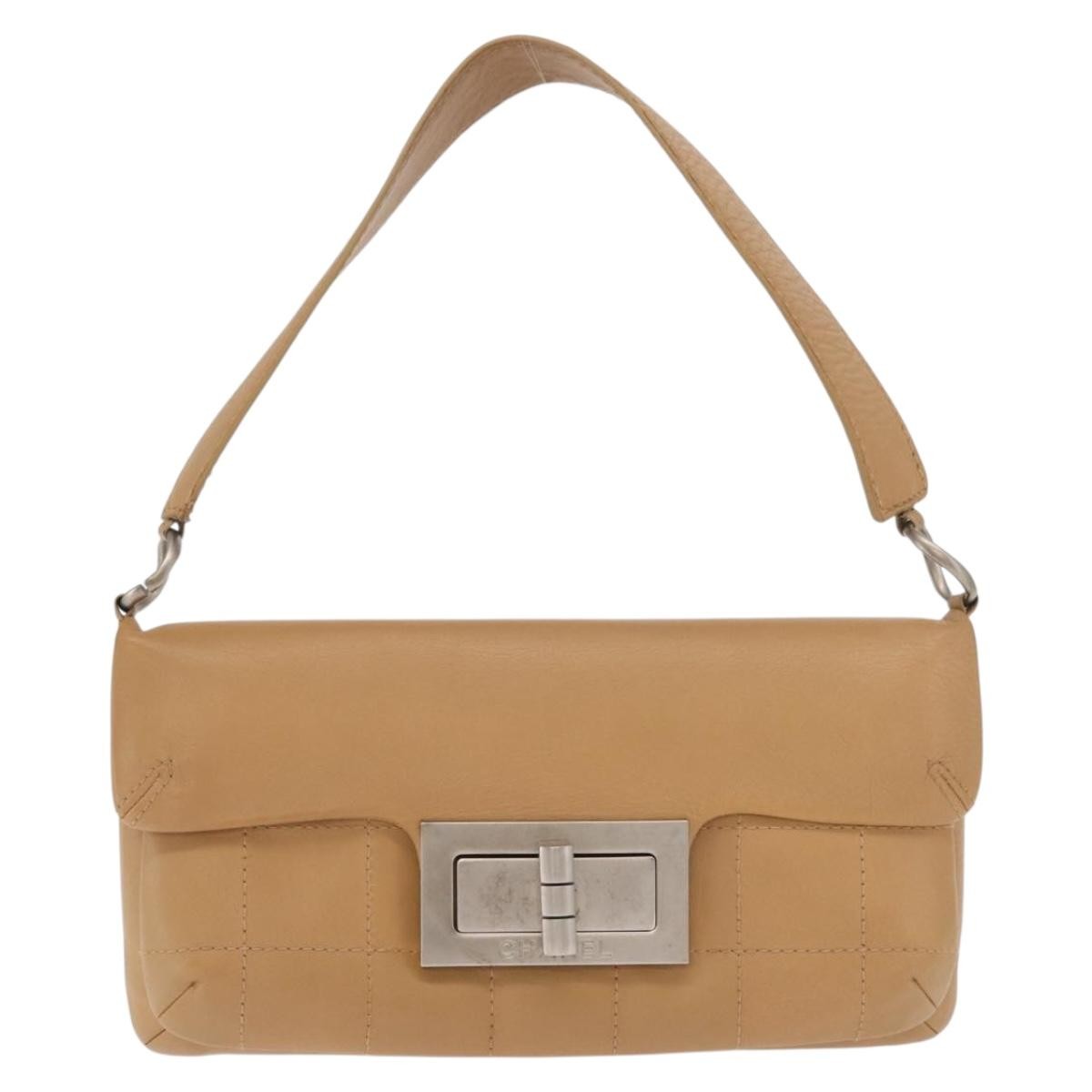 Chanel Giant Mademoiselle Lock Shoulder Bag Quilted Leather Beige Leather Shoulder Bag Bag (Pre-Owned)