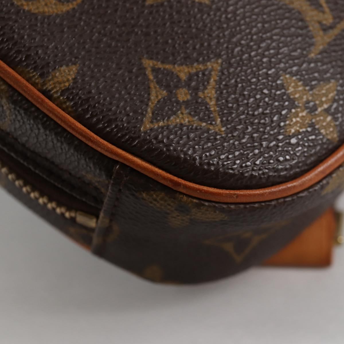 Louis Vuitton Pochette Gange Monogram Canvas Brown Canvas Bag (Pre-Owned)