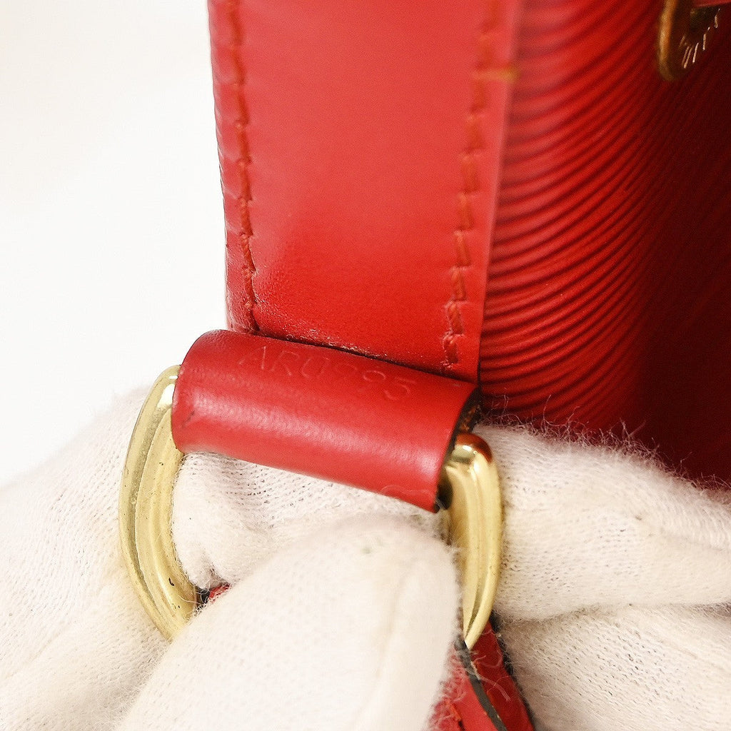 Louis Vuitton Noe Handbag Epi Leather Red Leather Shoulder Bag Bag (Pre-Owned)