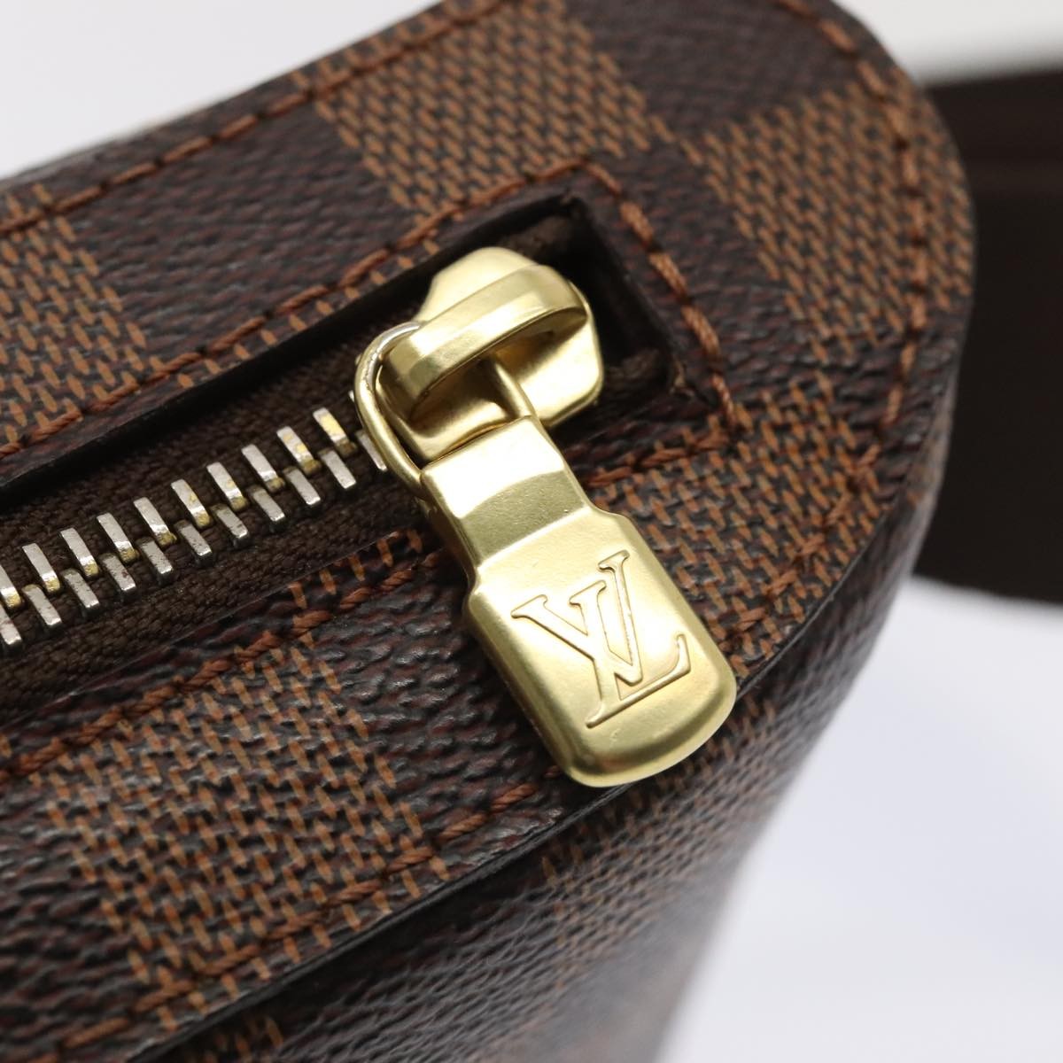 Louis Vuitton Geronimos Waist Bag Damier Brown Canvas Shoulder Bag Bag (Pre-Owned)
