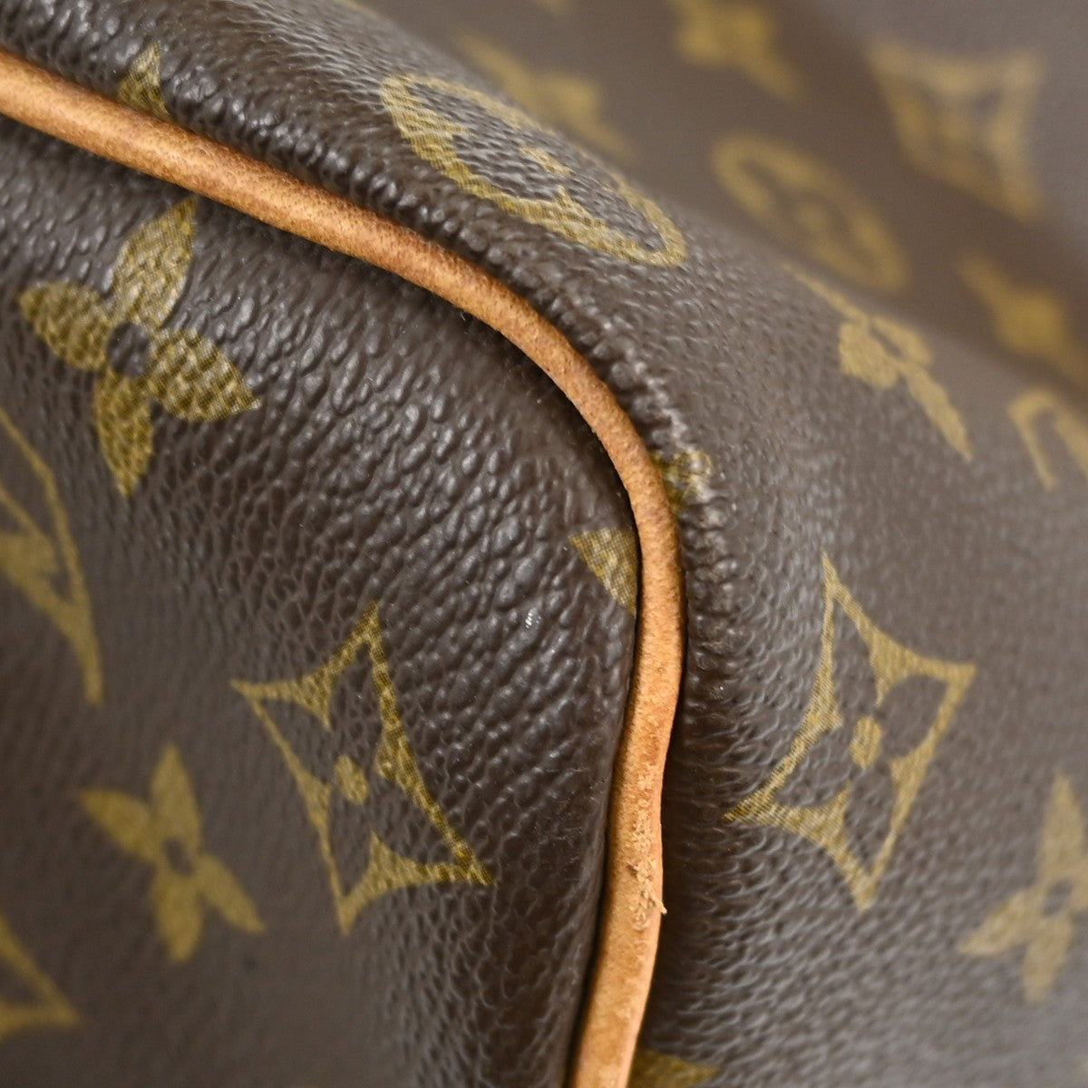 Louis Vuitton Keepall Bag Monogram Canvas Brown Canvas Travel Bag Bag (Pre-Owned)