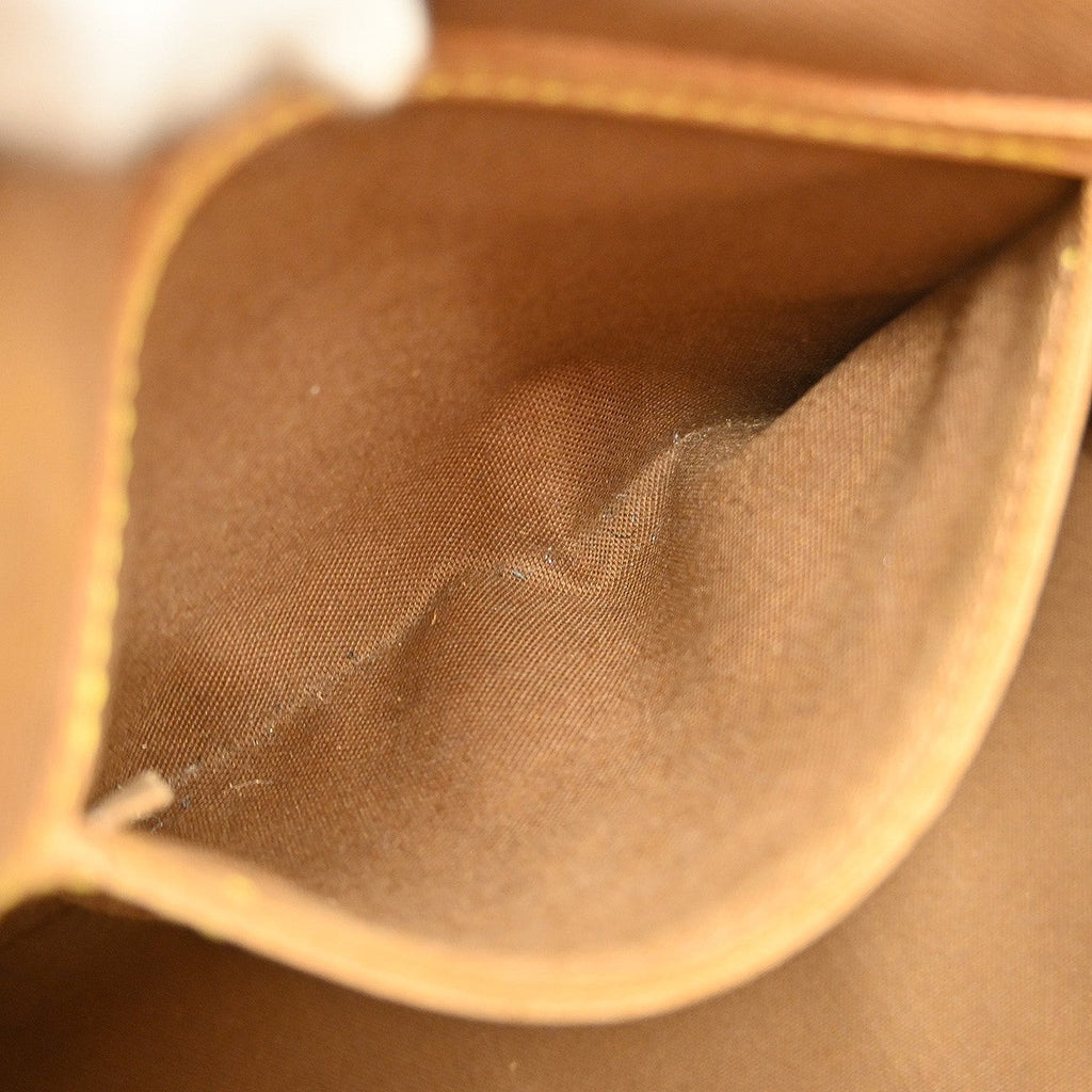 Louis Vuitton Alma Handbag Monogram Canvas Brown Canvas Handbag (Pre-Owned)