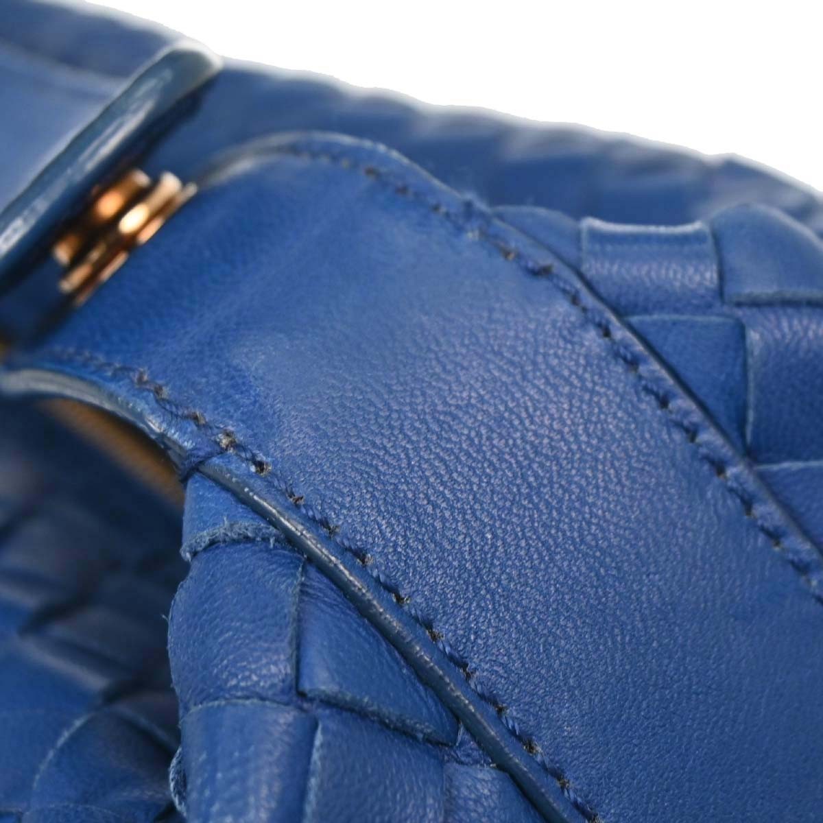 Bottega Veneta Intrecciato Handbag Leather Blue Leather Handbag (Pre-Owned)