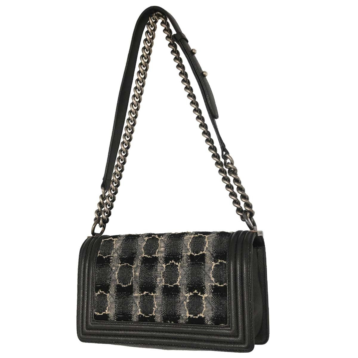 Chanel Boy Flap Bag Tweed And Leather Black Leather Shoulder Bag Bag (Pre-Owned)