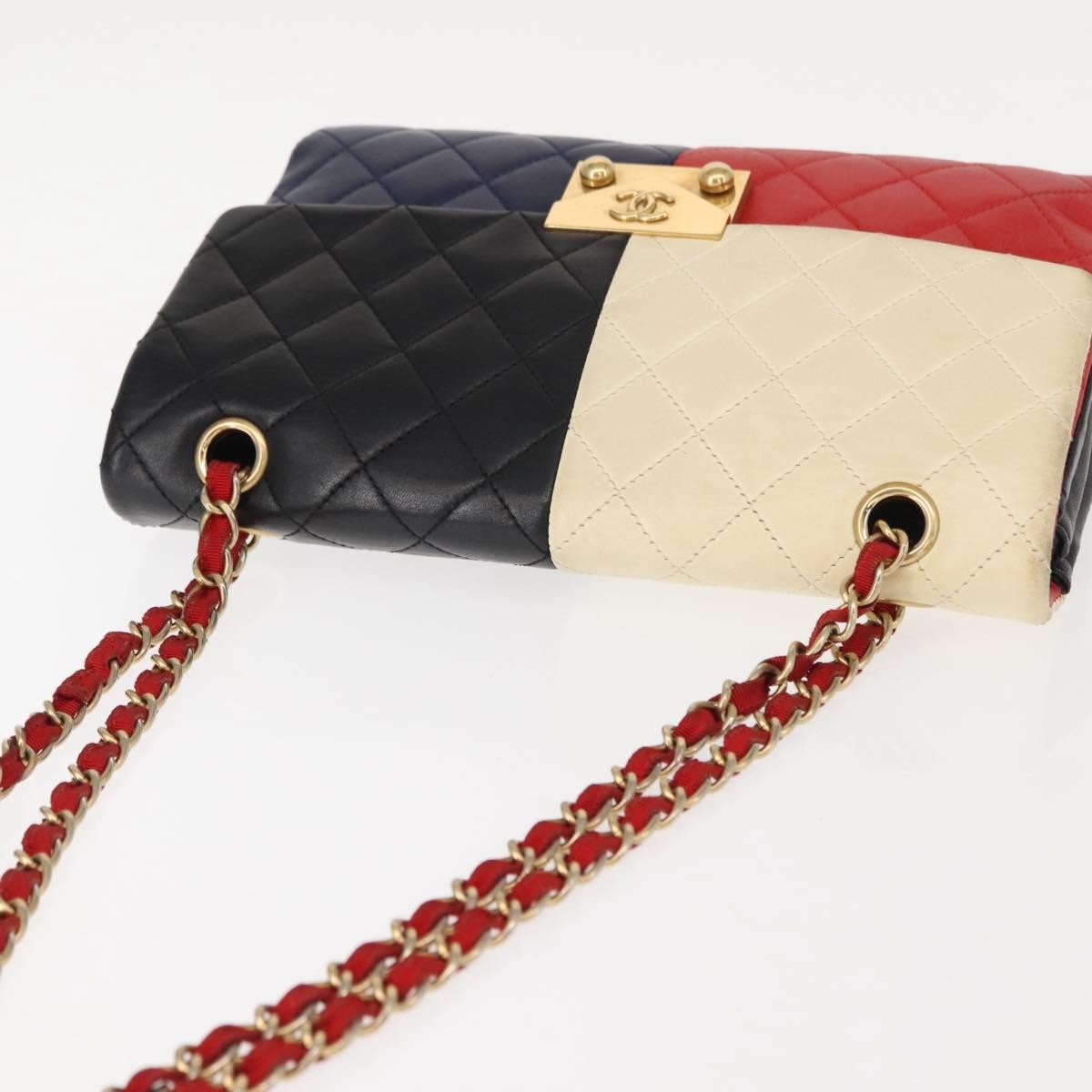 Chanel Cc Clasp Chain Flap Bag Multicolor Quilted Lambskin Multicolour Leather Shoulder Bag Bag (Pre-Owned)