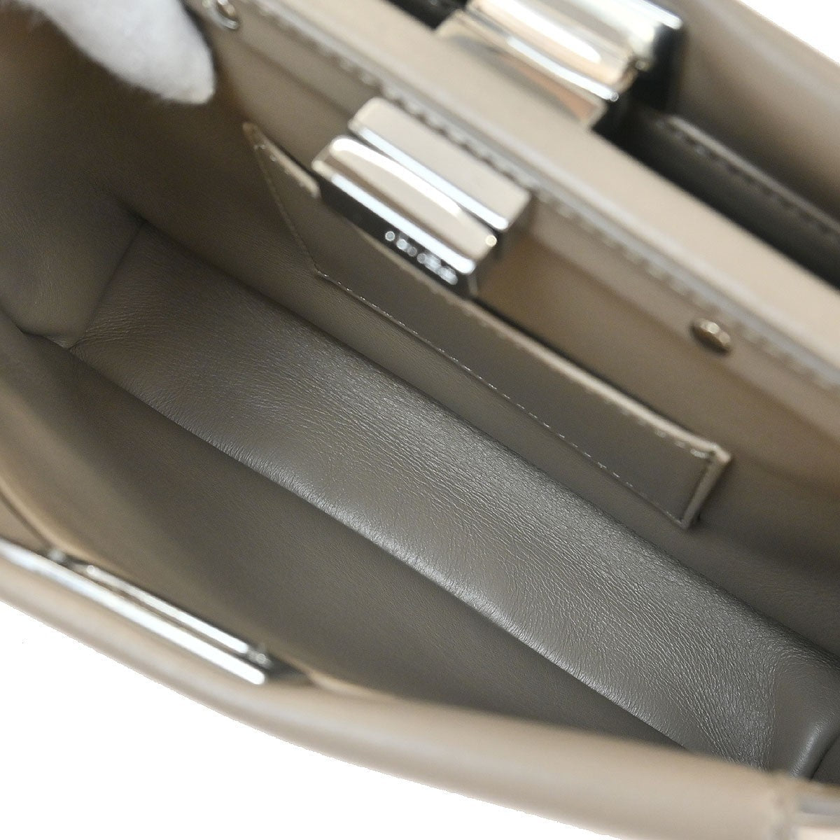 Fendi Peekaboo Bag Leather Gray Leather Handbag (Pre-Owned)