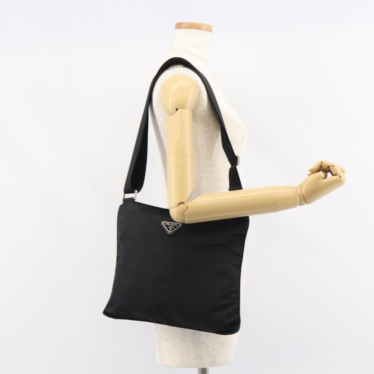 Prada Flat Messenger Bag Tessuto Black Nylon Shoulder Bag Bag (Pre-Owned)