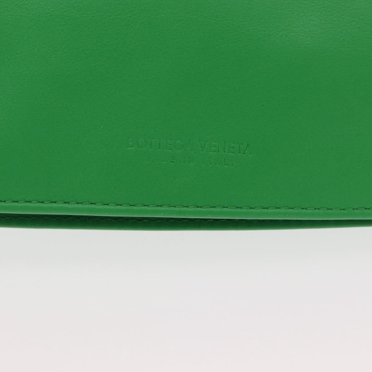 Bottega Veneta Bv Twist Bag Leather Green Leather Handbag (Pre-Owned)