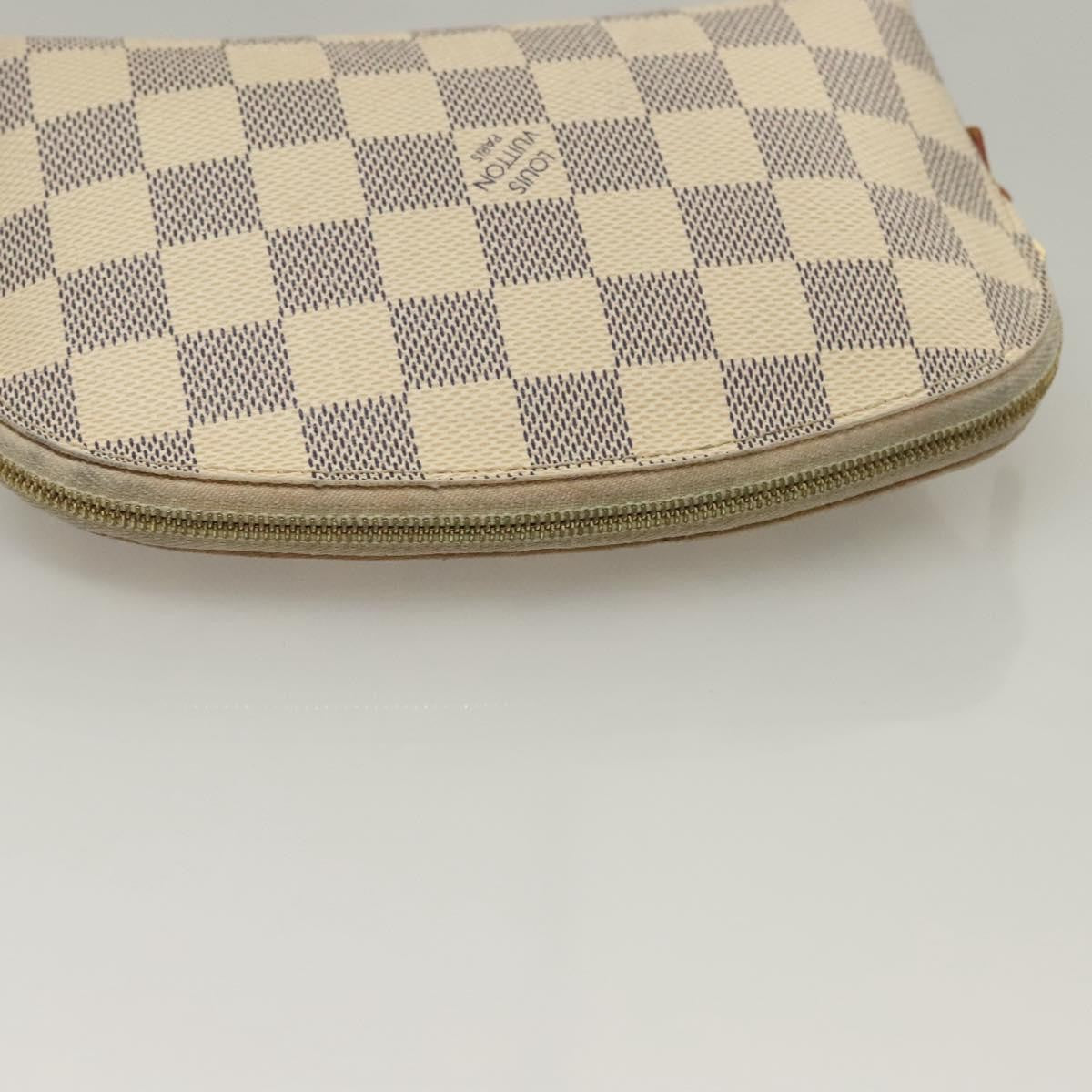 Louis Vuitton Cosmetic Pouch Damier White Canvas Bag (Pre-Owned)