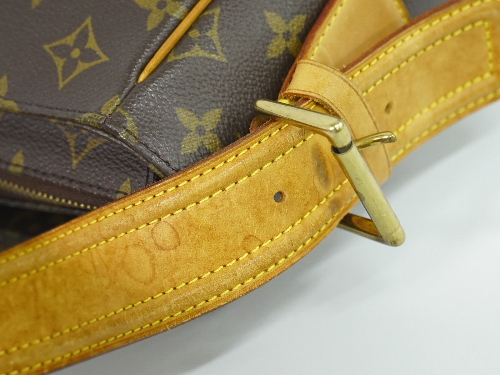 Louis Vuitton Viva Cite Handbag Monogram Canvas Brown Canvas Shoulder Bag Bag (Pre-Owned)