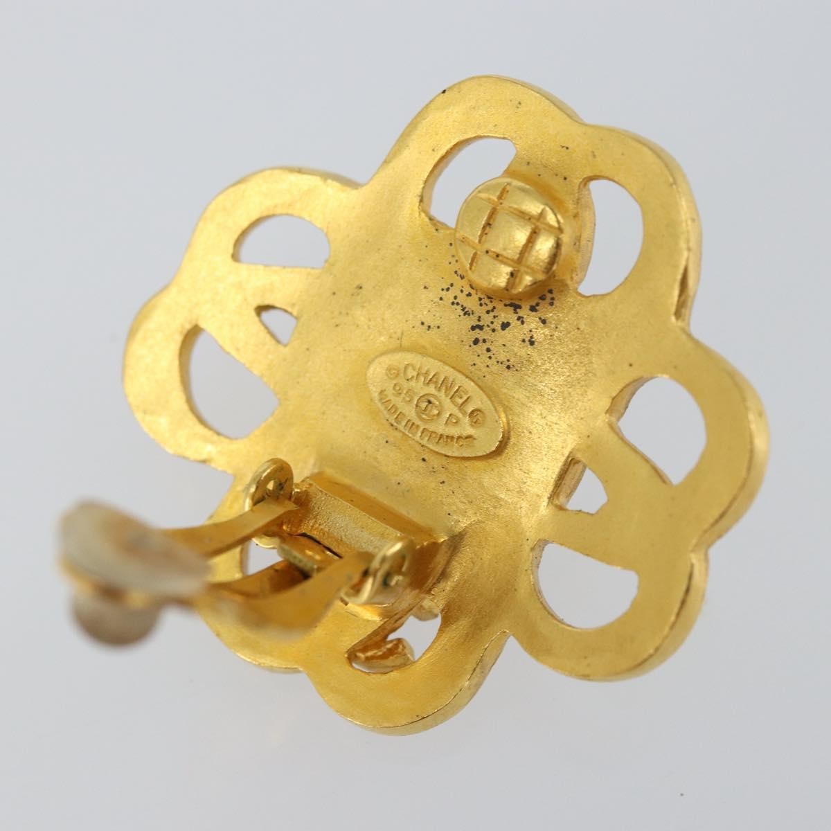 Chanel Cc Hoop Clip-On Earrings Metal Gold Metal Earrings Jewelry (Pre-Owned)