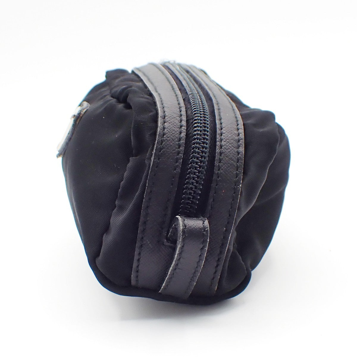 Prada Padded Zip Belt Bag Tessuto Black Nylon Clutche & Pouche Bag (Pre-Owned)