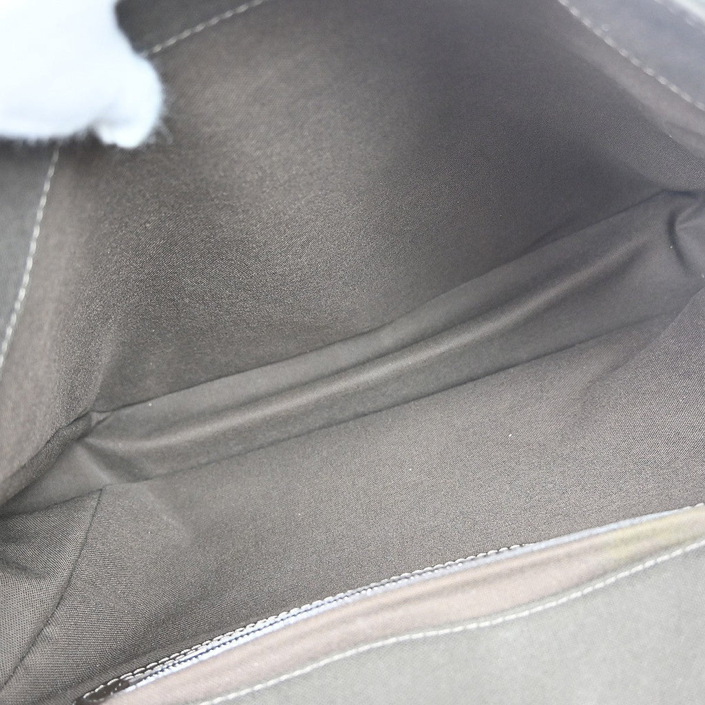 Louis Vuitton Viktor Messenger Bag Taiga Leather Brown Leather Shoulder Bag Bag (Pre-Owned)