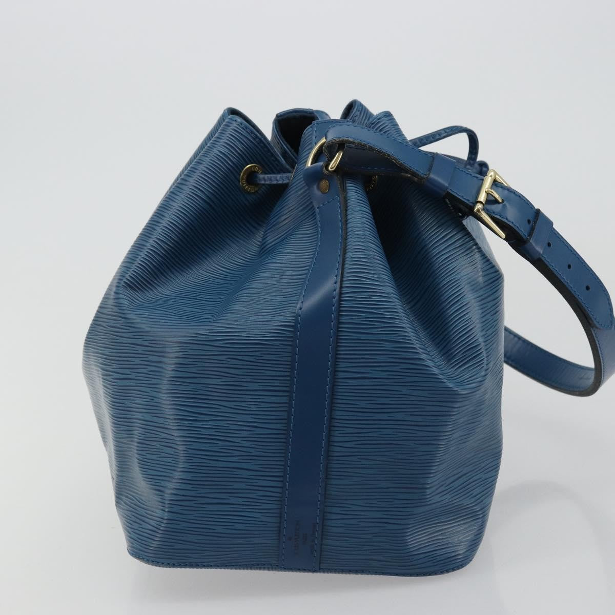 Louis Vuitton Petit Noe Handbag Epi Leather Blue Leather Shoulder Bag Bag (Pre-Owned)