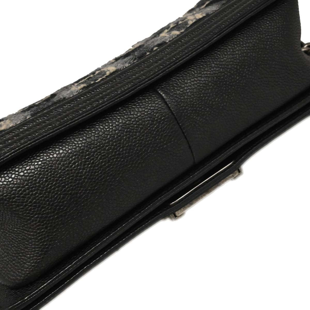 Chanel Boy Flap Bag Tweed And Leather Black Leather Shoulder Bag Bag (Pre-Owned)