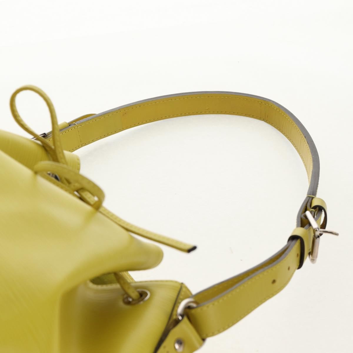 Louis Vuitton Petit Noe Handbag Epi Leather Green Leather Shoulder Bag Bag (Pre-Owned)
