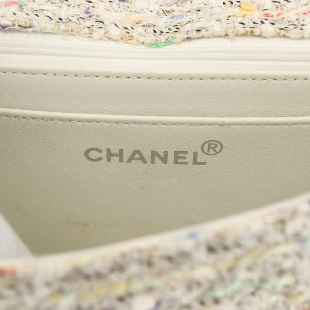 Chanel Vintage Cc Chain Top Handle Bag Quilted Tweed White Tweed Handbag (Pre-Owned)