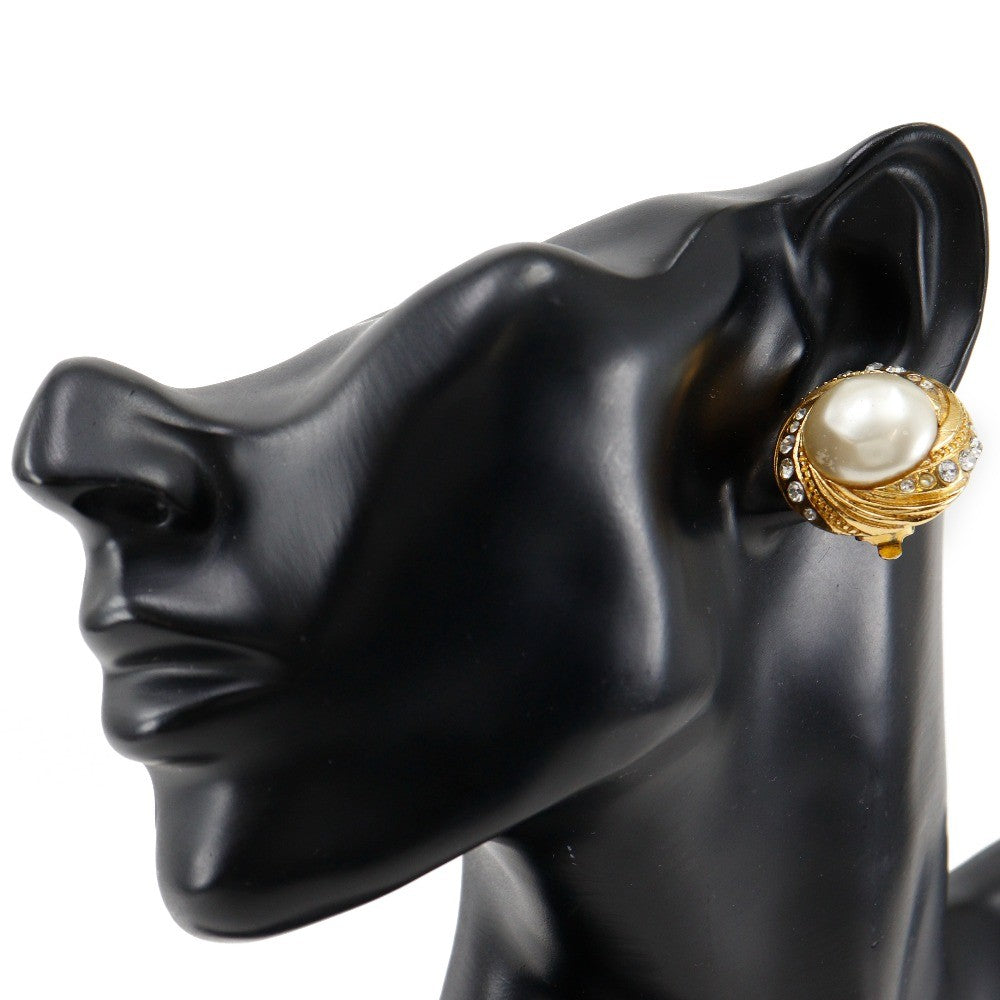 Chanel Vintage Round Clip-On Earrings Metal With Faux Pearl Gold Gold_Plated Earrings Jewelry (Pre-Owned)