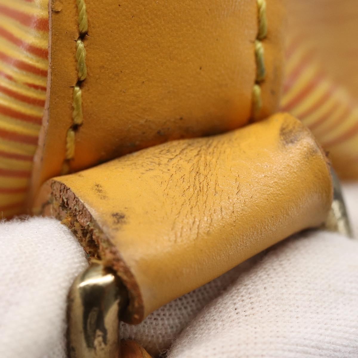 Louis Vuitton Petit Noe Handbag Epi Leather Yellow Leather Shoulder Bag Bag (Pre-Owned)