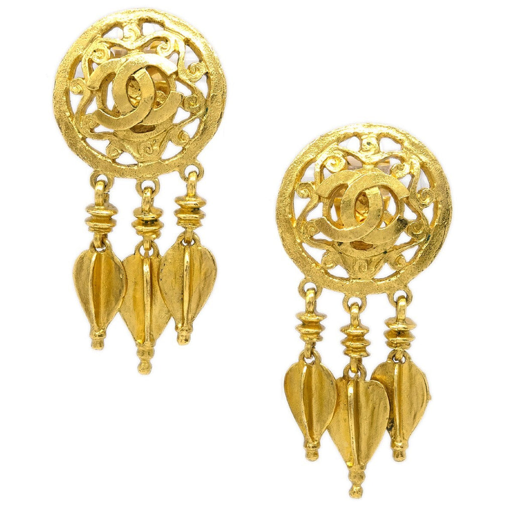 Chanel Vintage Cc Round Drop Clip-On Earrings Metal Gold Gold_Plated Earrings Jewelry (Pre-Owned)
