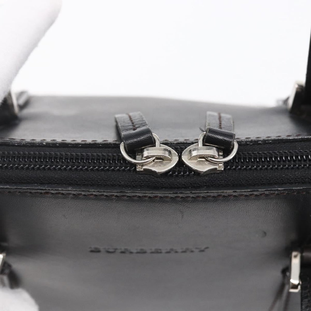 Burberry Vintage Handbag Leather Black Leather Handbag (Pre-Owned)