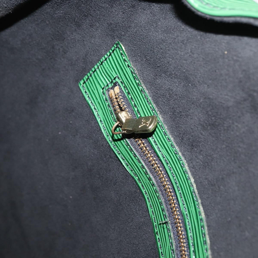 Louis Vuitton Randonnee Backpack Epi Leather Green Leather Shoulder Bag Bag (Pre-Owned)