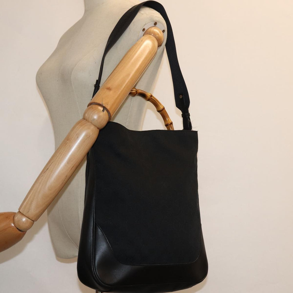 Gucci Bamboo Shoulder Bag Gg Canvas Black Canvas Shoulder Bag Bag (Pre-Owned)