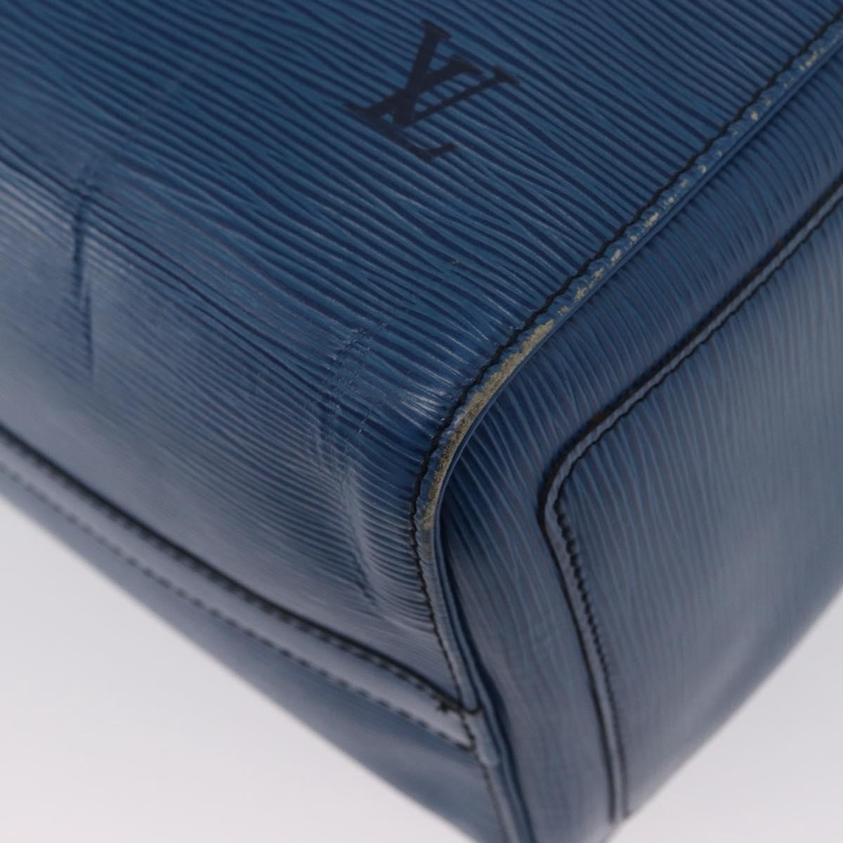 Louis Vuitton Speedy Handbag Epi Leather Blue Leather Handbag (Pre-Owned)