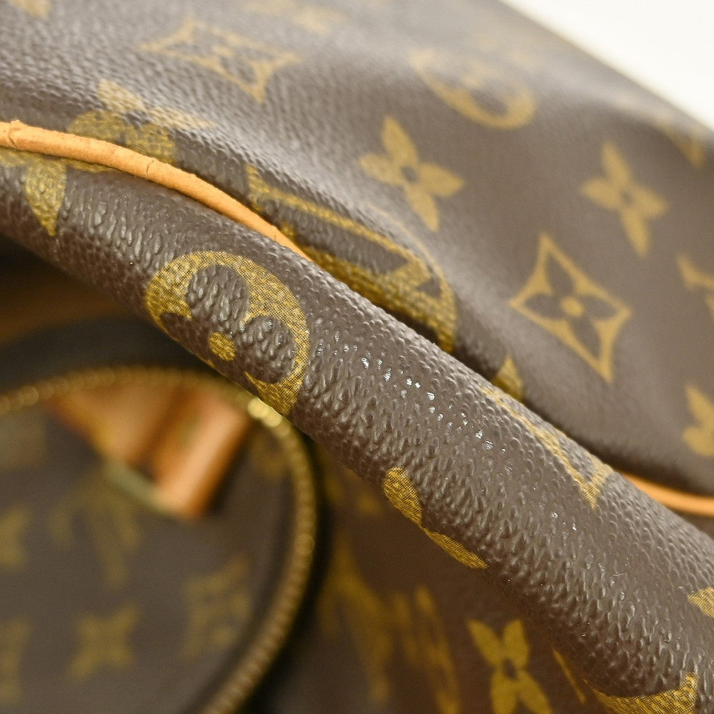 Louis Vuitton Keepall Bag Monogram Canvas Brown Canvas Travel Bag Bag (Pre-Owned)