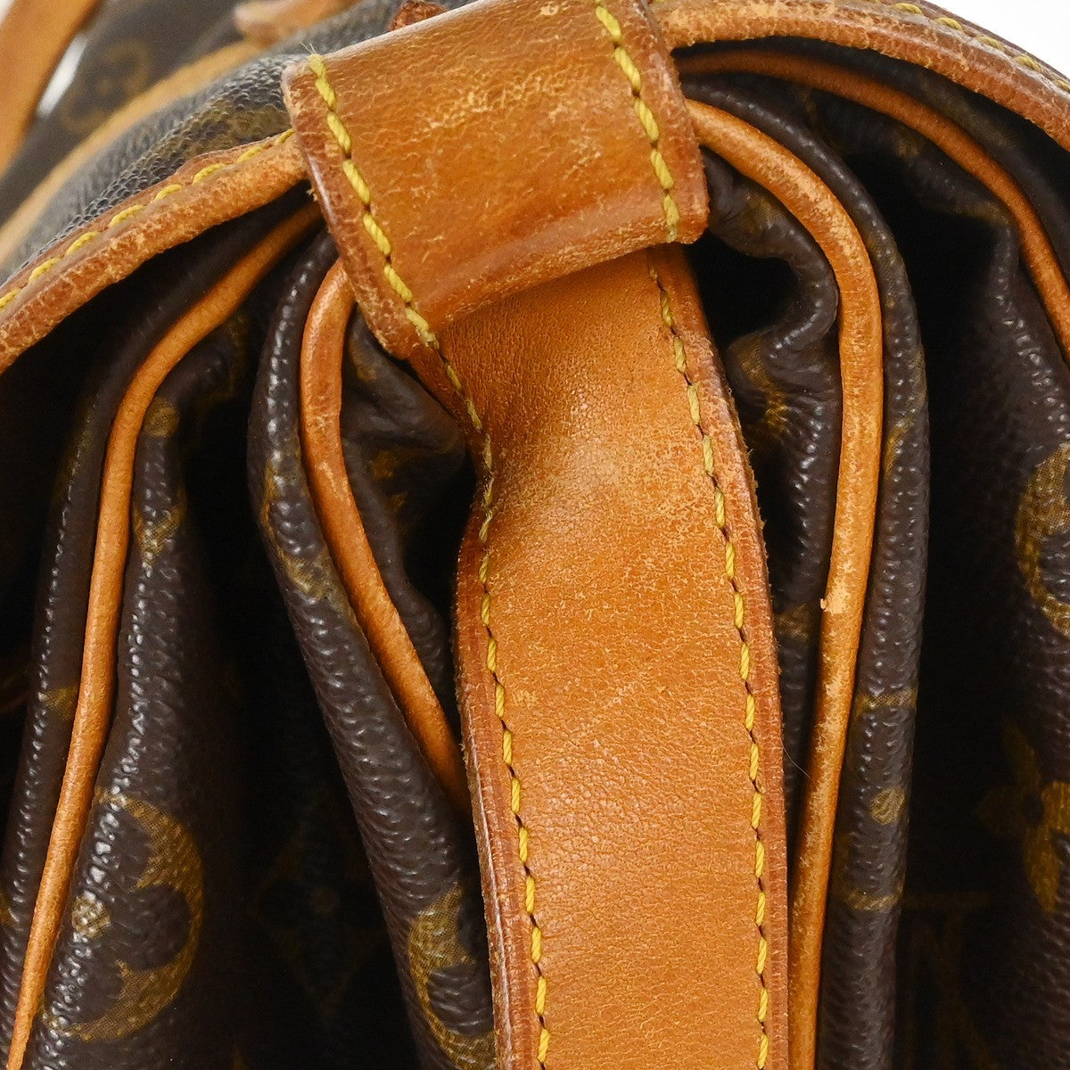 Louis Vuitton Saumur Handbag Monogram Canvas Brown Canvas Shoulder Bag Bag (Pre-Owned)