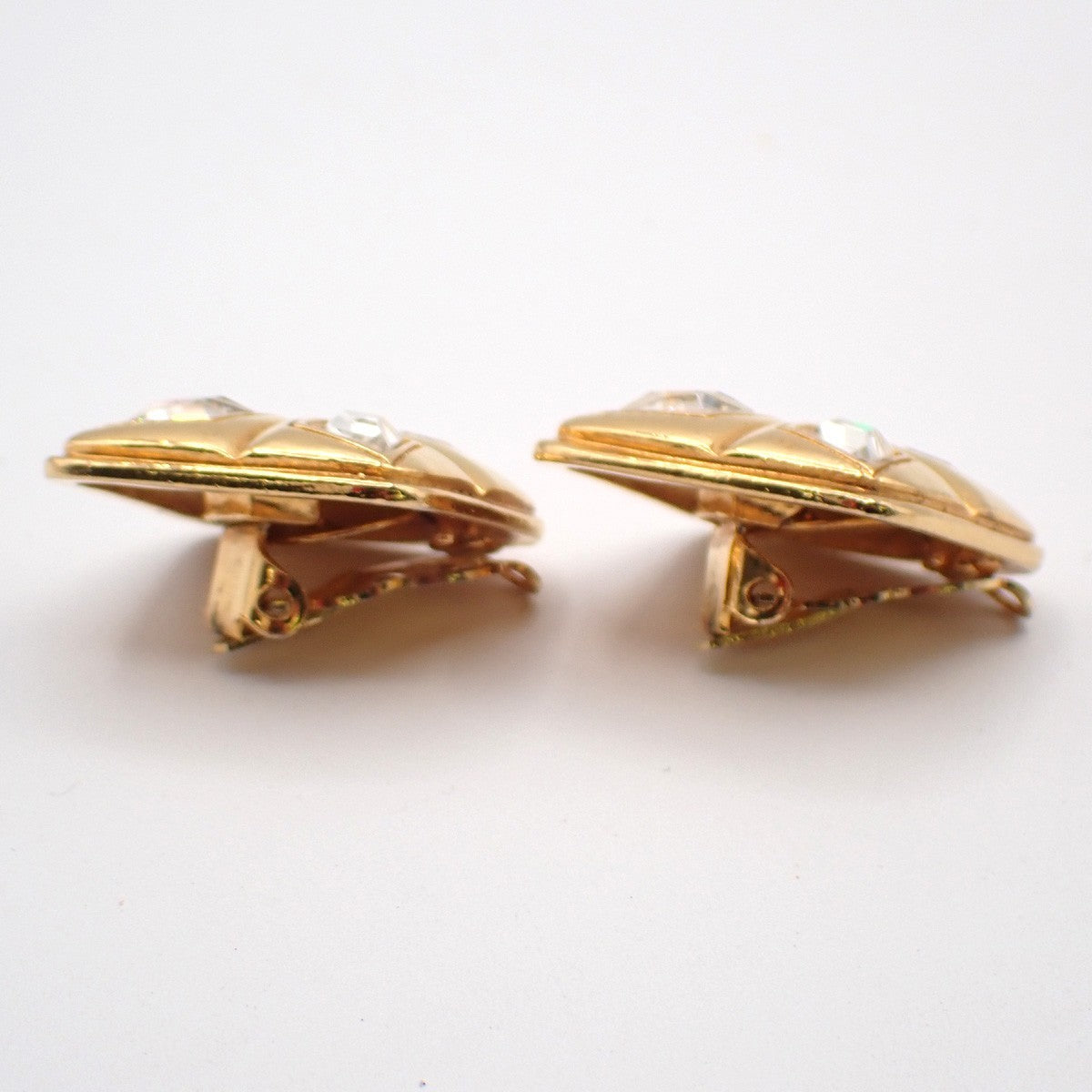 Chanel Vintage Cc Diamond Shape Clips-On Earrings Gold-Plated Gold Gold_Plated Earrings Jewelry (Pre-Owned)