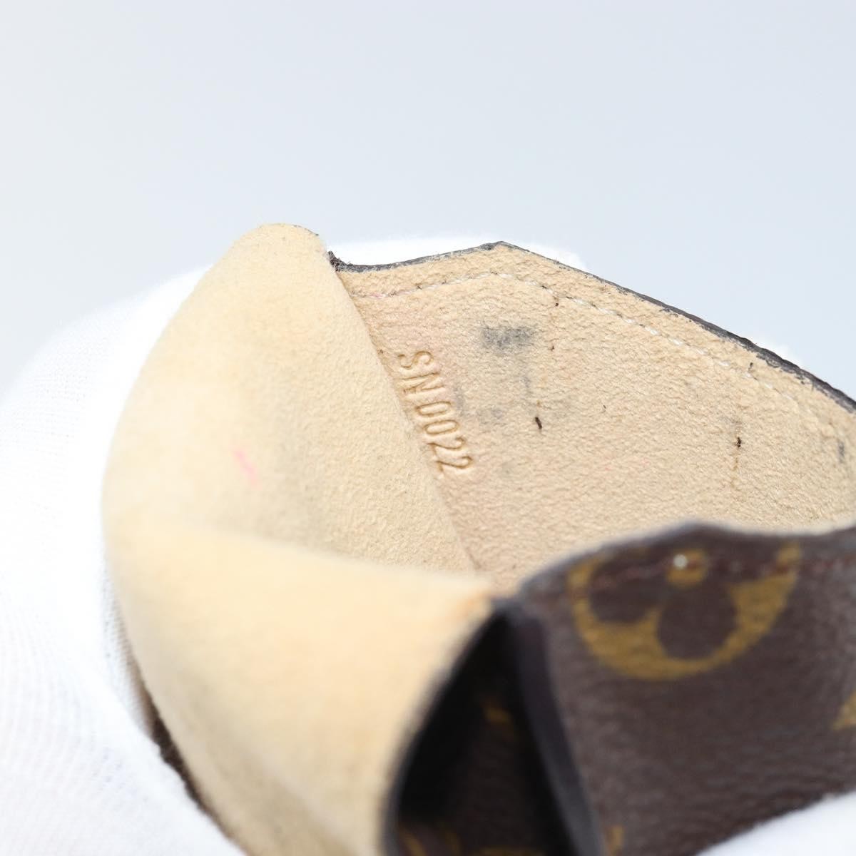 Louis Vuitton Etui À Lunette Canvas Brown Canvas Wallets Accessory (Pre-Owned)
