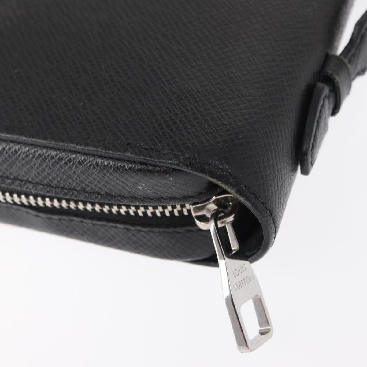 Louis Vuitton Zippy Xl Taiga Leather Black Leather Wallets Accessory (Pre-Owned)