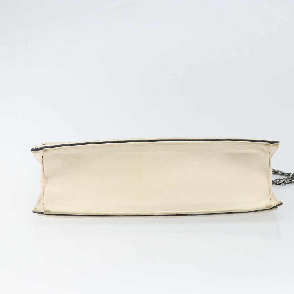Chanel 2.55 Shoulder Bag Leather White Leather Shoulder Bag Bag (Pre-Owned)