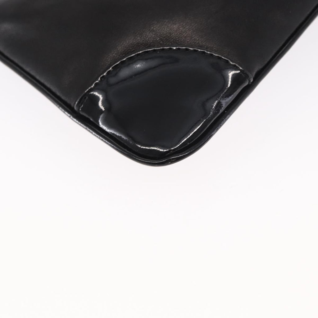 Chanel Camellia Clutch Bag Leather Black Leather Clutche & Pouche Bag (Pre-Owned)