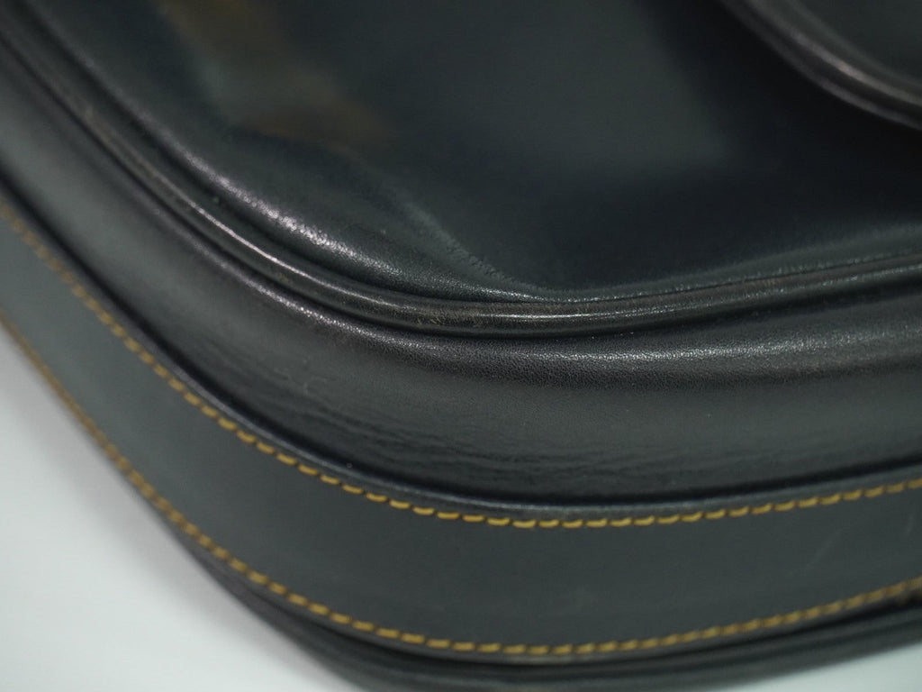 Gucci Vintage Shoulder Bag Leather Navy Leather Shoulder Bag Bag (Pre-Owned)
