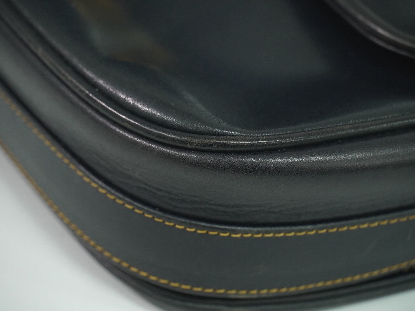 Gucci Vintage Shoulder Bag Leather Navy Leather Shoulder Bag Bag (Pre-Owned)