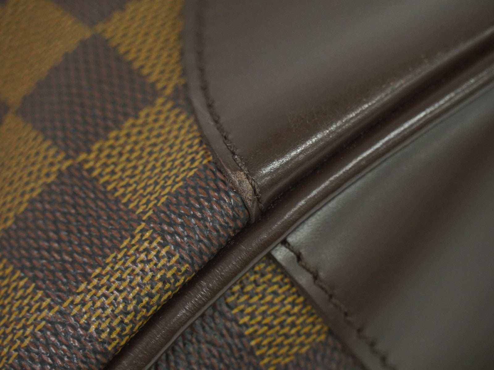 Louis Vuitton Berkeley Handbag Damier Brown Canvas Handbag (Pre-Owned)