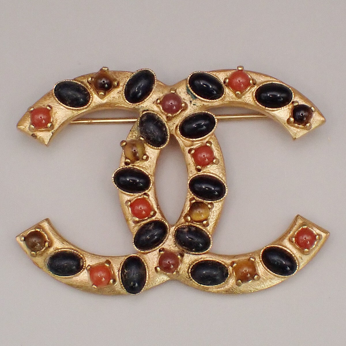 Chanel Cc Logo Brooch Crystal Embellished Metal Gold Gold_Plated Brooch Jewelry (Pre-Owned)