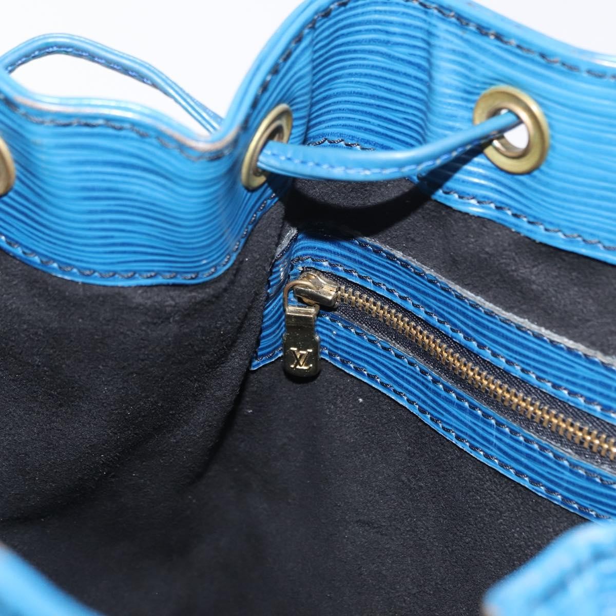 Louis Vuitton Petit Noe Handbag Epi Leather Blue Leather Shoulder Bag Bag (Pre-Owned)