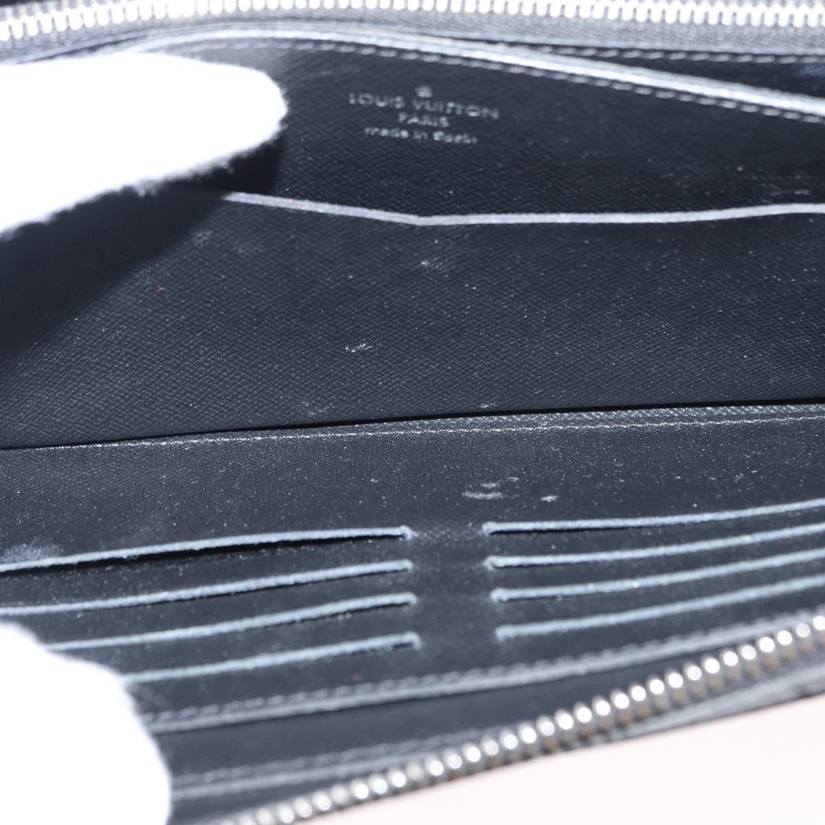 Louis Vuitton Zippy Xl Taiga Leather Black Leather Wallets Accessory (Pre-Owned)
