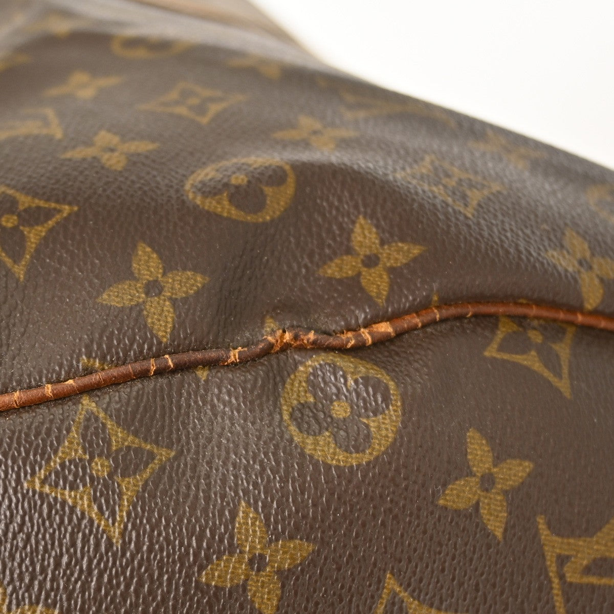 Louis Vuitton Keepall Bag Monogram Canvas Brown Canvas Travel Bag Bag (Pre-Owned)