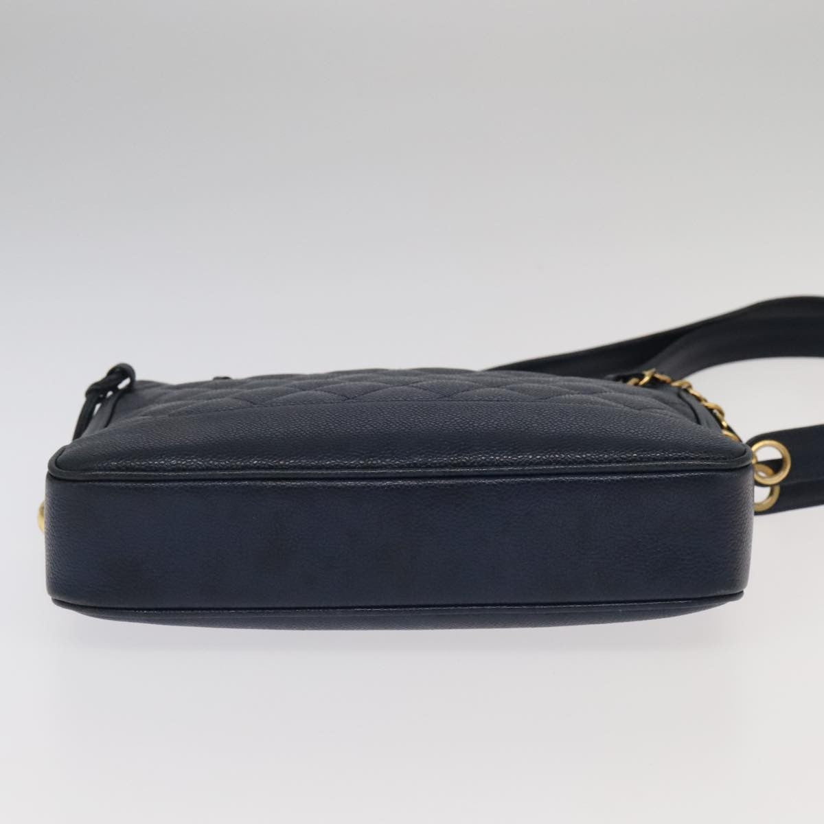 Chanel Vintage Shoulder Bag Leather Navy Leather Shoulder Bag Bag (Pre-Owned)