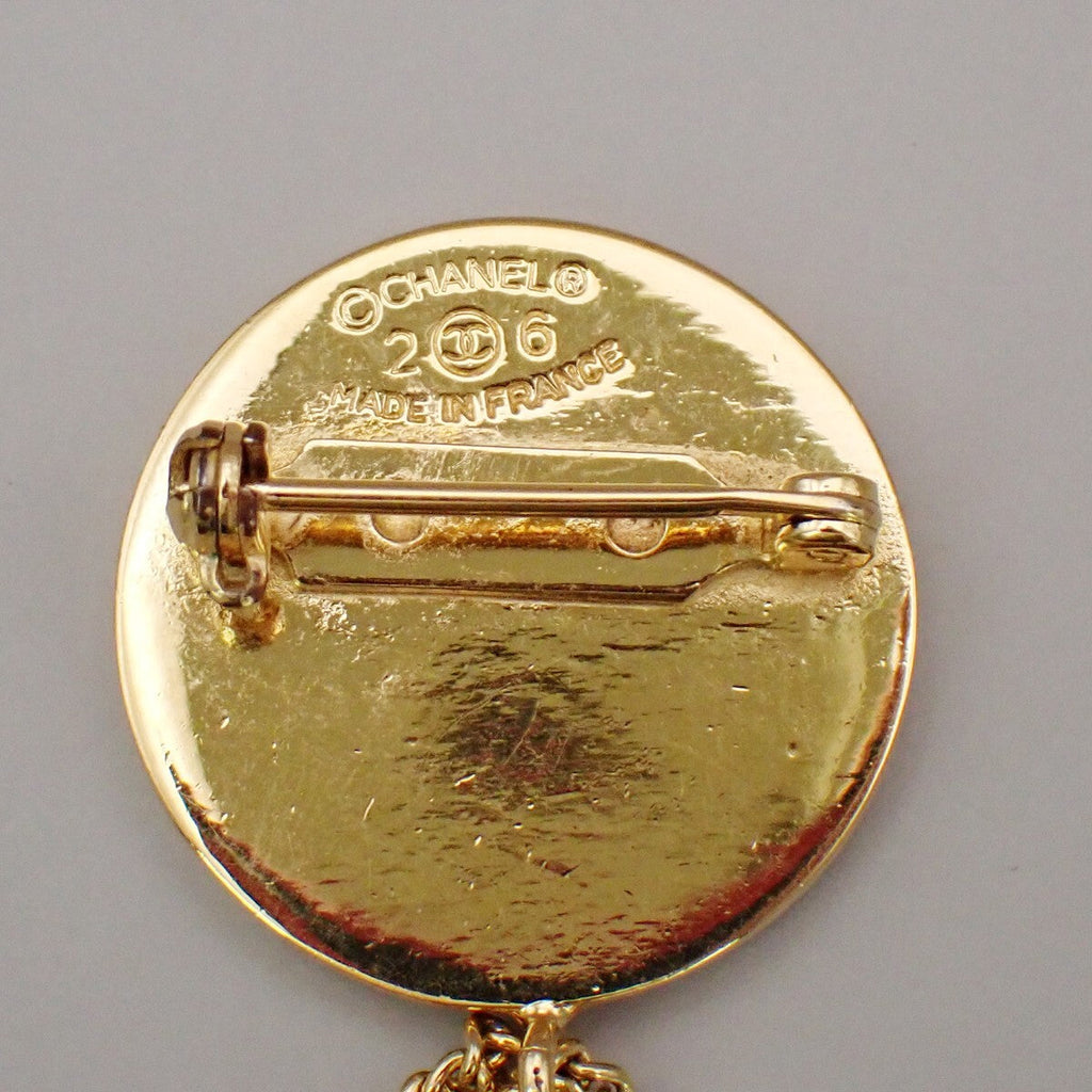 Chanel Vintage Medallion Flap Bag Brooch Metal Gold Gold_Plated Brooch Jewelry (Pre-Owned)