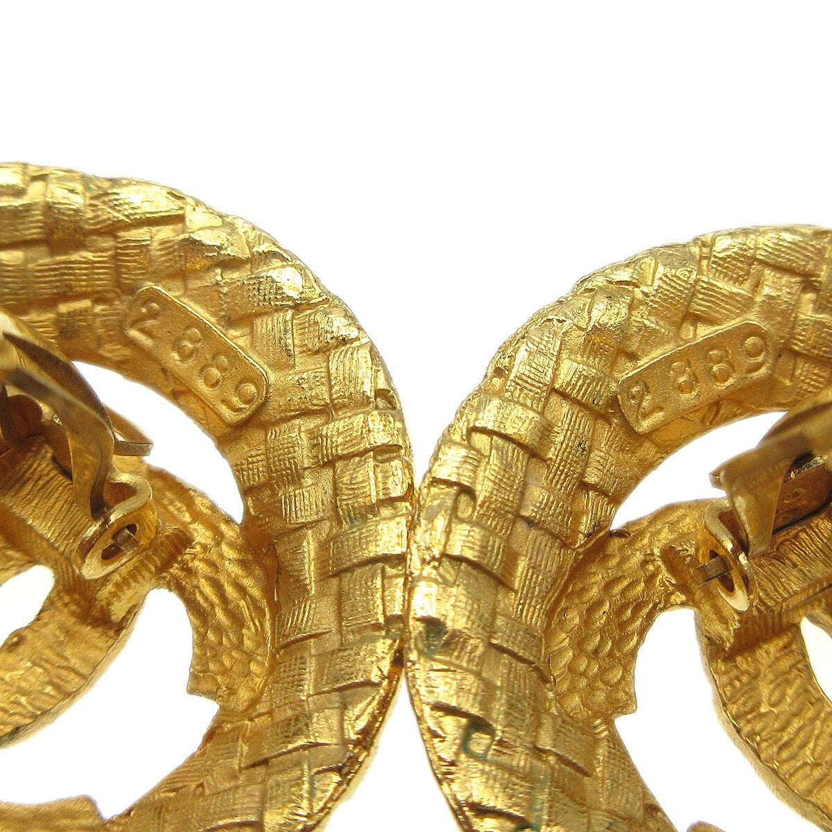 Chanel Vintage Cc Round Cutout Clip-On Earrings Metal Gold Gold_Plated Earrings Jewelry (Pre-Owned)